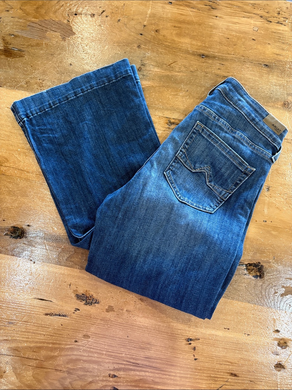 Ariat Women's Medium Blue Bootcut Jeans